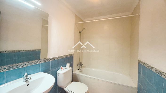 Image No.13-3 Bed Property for sale