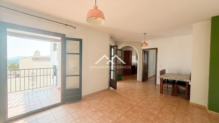 Image No.4-3 Bed Property for sale