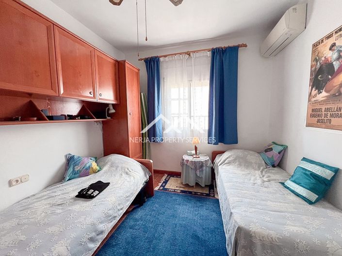 Image No.21-6 Bed Townhouse for sale