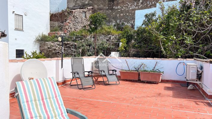 Image No.28-6 Bed Townhouse for sale