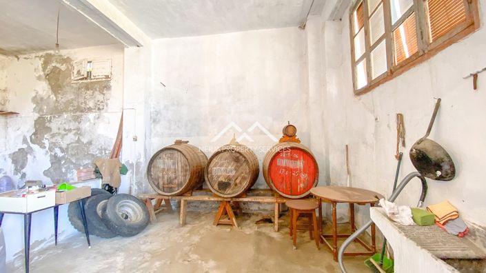 Image No.20-4 Bed Townhouse for sale