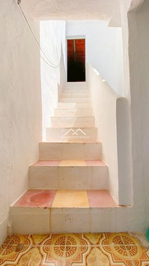 Image No.31-4 Bed Townhouse for sale