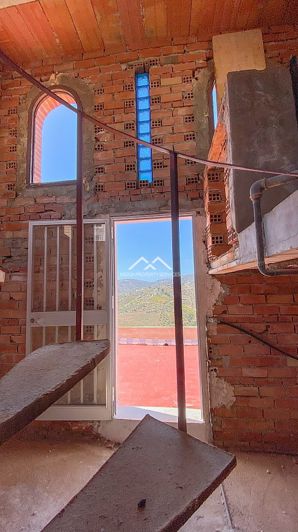 Image No.43-4 Bed Townhouse for sale