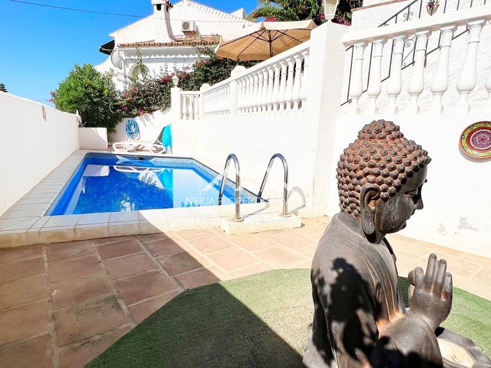 Image No.3-Villa de 2 chambres à vendre à Nerja