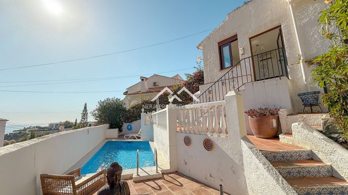 Image No.3-2 Bed Villa for sale
