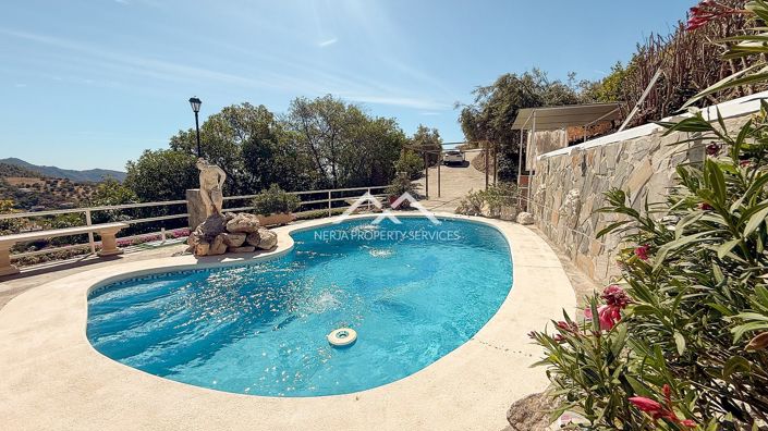 Image No.1-2 Bed Villa for sale