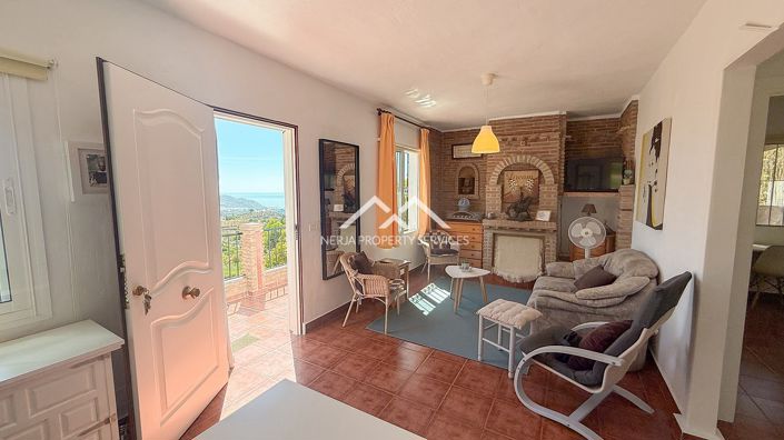 Image No.10-2 Bed Villa for sale