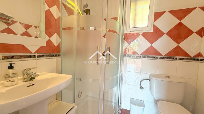 Image No.19-2 Bed Villa for sale