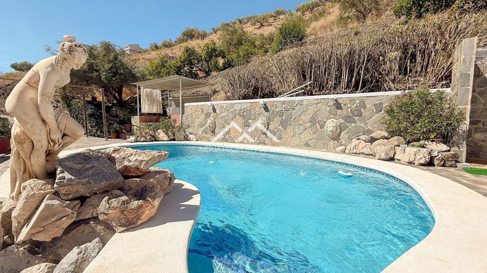 Image No.2-2 Bed Villa for sale