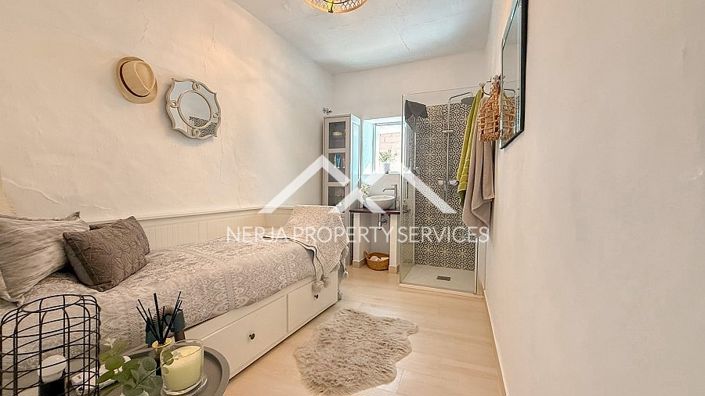 Image No.22-2 Bed Townhouse for sale