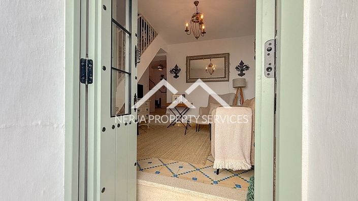 Image No.27-2 Bed Townhouse for sale