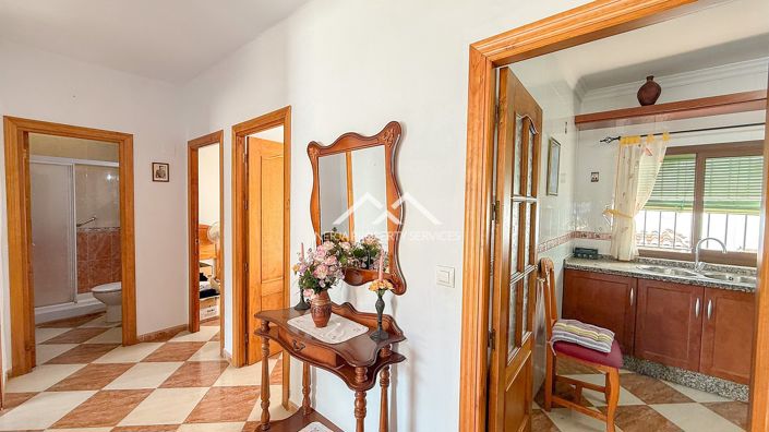 Image No.12-3 Bed House for sale