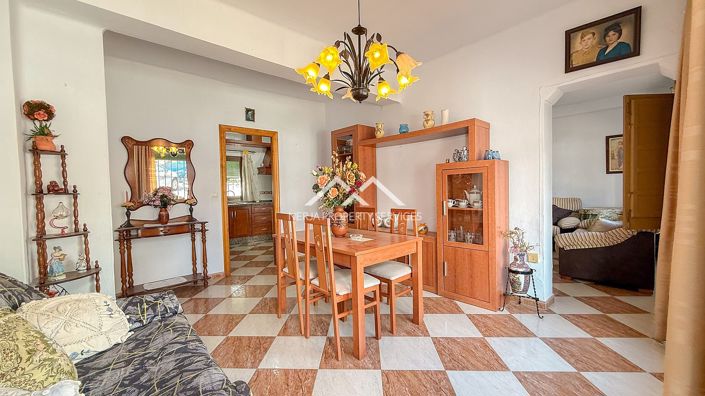 Image No.7-3 Bed House for sale