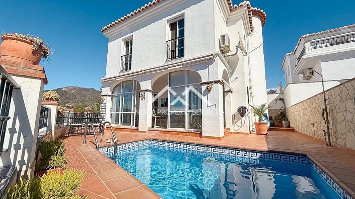 Image No.1-3 Bed Property for sale