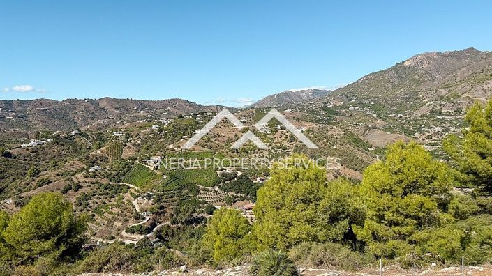 Image No.39-3 Bed Property for sale