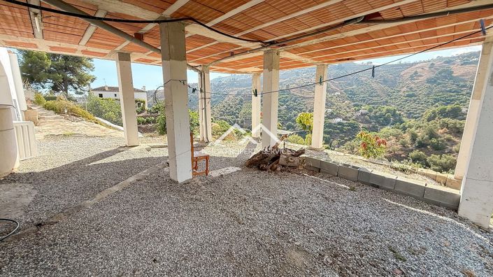 Image No.16-2 Bed Property for sale