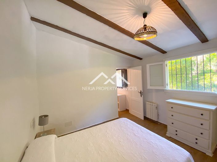 Image No.21-2 Bed Property for sale