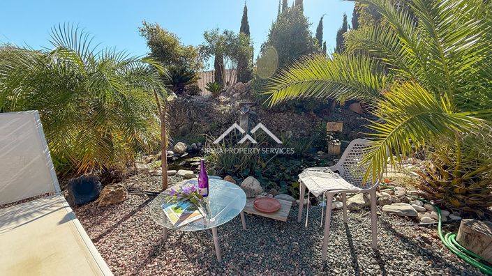 Image No.11-3 Bed House for sale