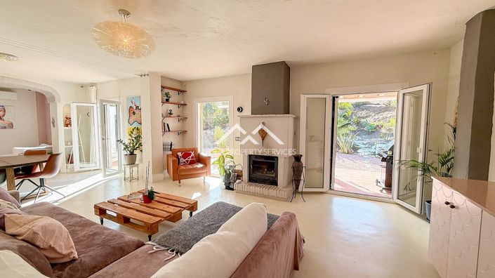 Image No.14-3 Bed House for sale