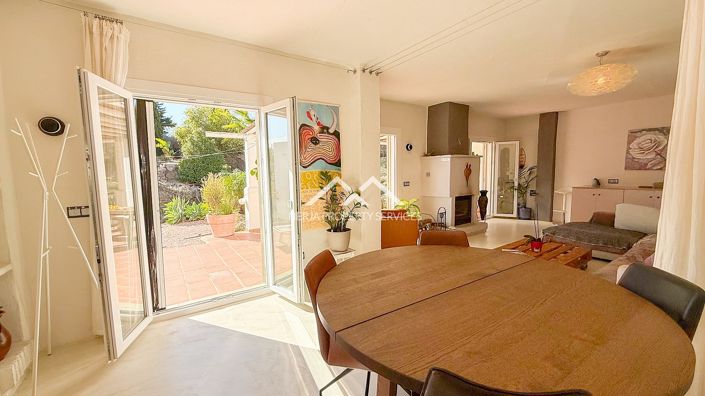 Image No.17-3 Bed House for sale