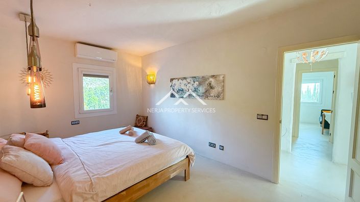 Image No.25-3 Bed House for sale