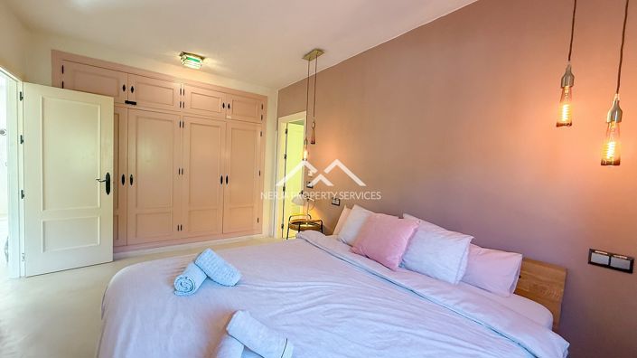 Image No.26-3 Bed House for sale