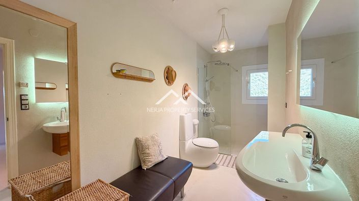 Image No.29-3 Bed House for sale