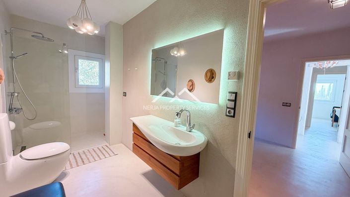 Image No.30-3 Bed House for sale