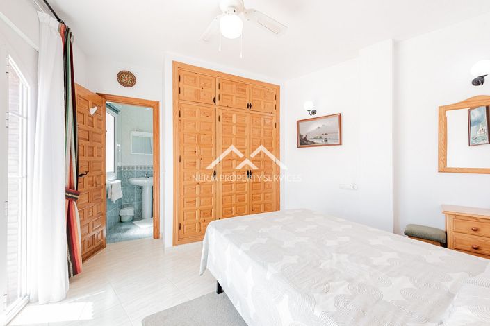 Image No.15-5 Bed Villa for sale