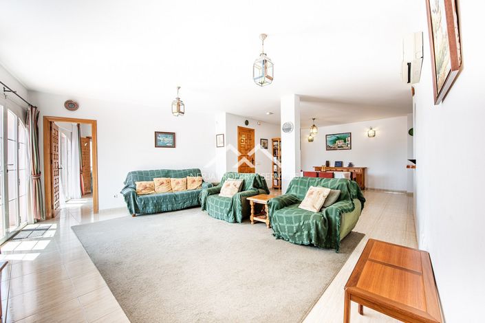 Image No.17-5 Bed Villa for sale