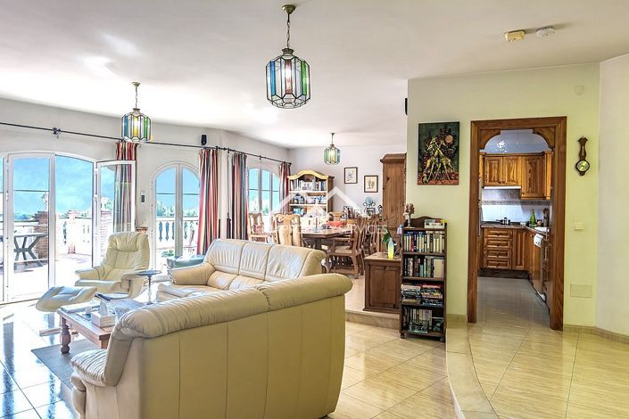 Image No.5-5 Bed Villa for sale