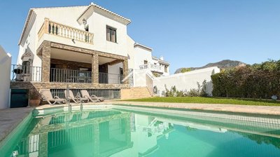 4 Bed Villa for sale