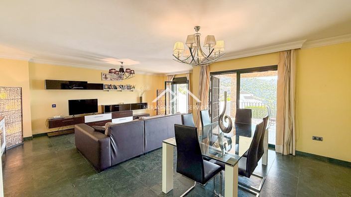 Image No.11-4 Bed Villa for sale