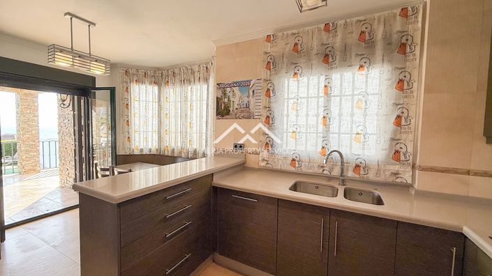 Image No.14-4 Bed Villa for sale