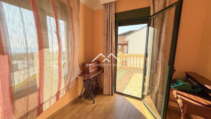 Image No.23-4 Bed Villa for sale