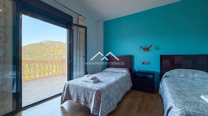 Image No.27-4 Bed Villa for sale