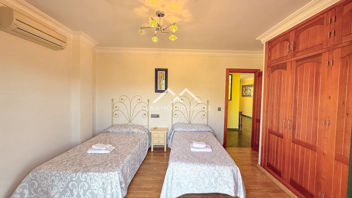 Image No.30-4 Bed Villa for sale