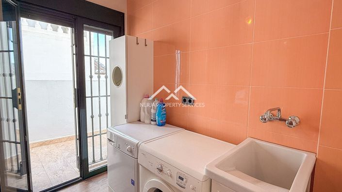 Image No.35-4 Bed Villa for sale