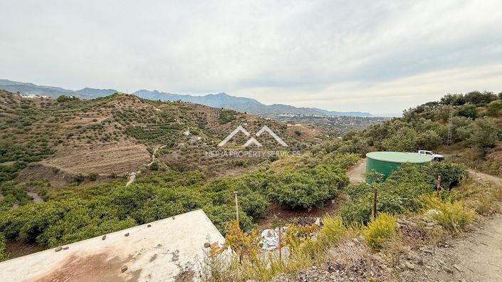 Image No.32-2 Bed Property for sale