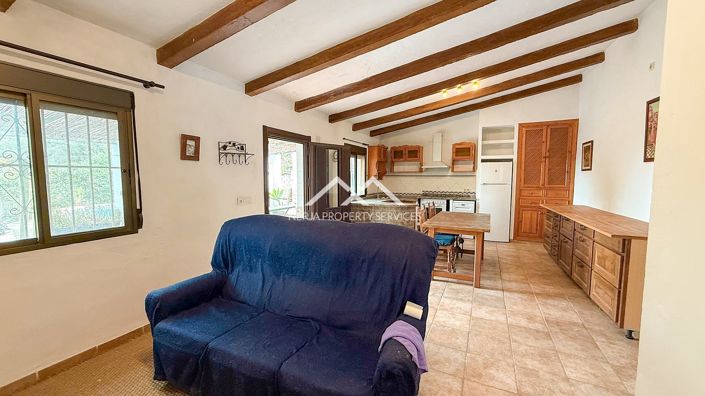 Image No.8-2 Bed Property for sale