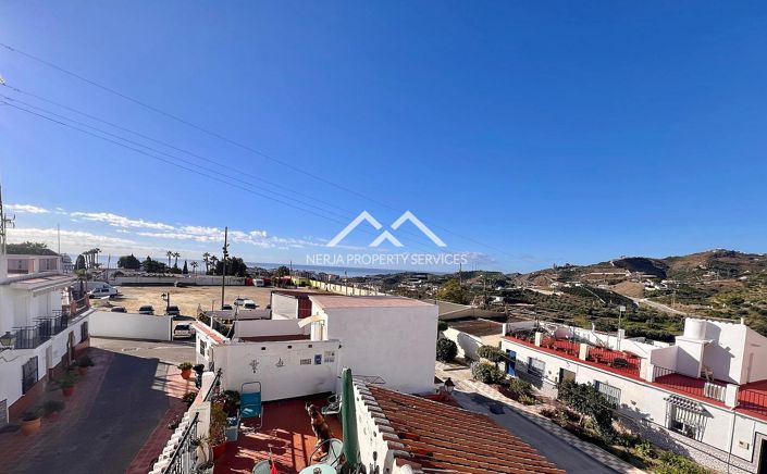 Image No.14-2 Bed Townhouse for sale