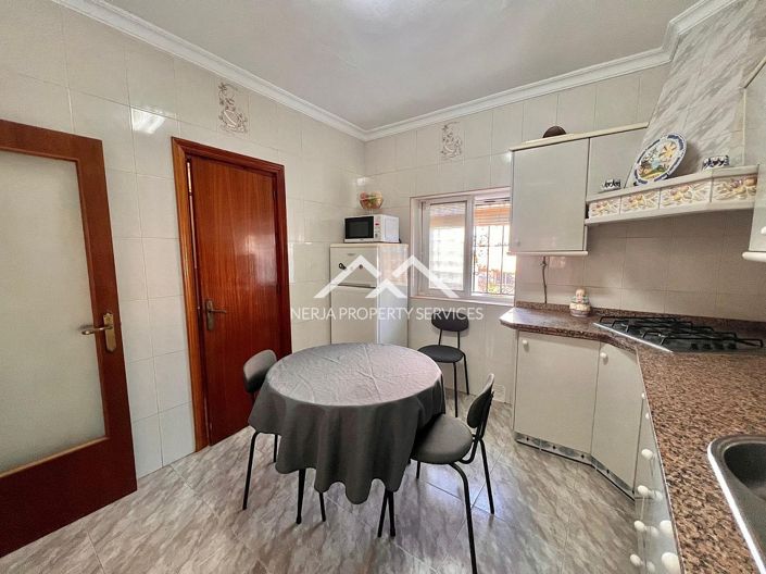 Image No.6-2 Bed Townhouse for sale