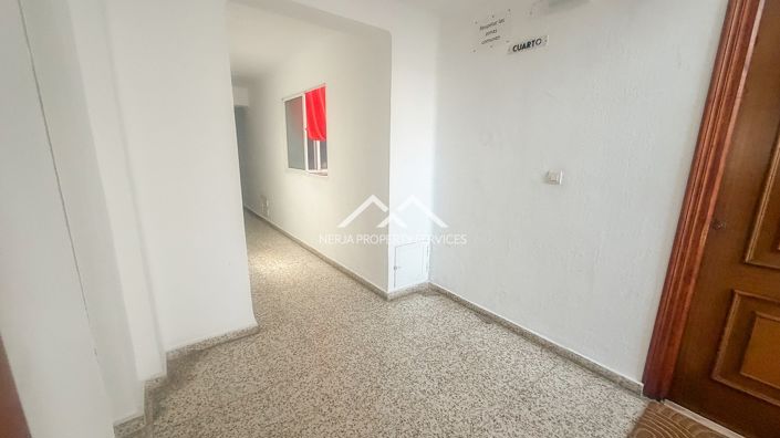 Image No.11-3 Bed Apartment for sale