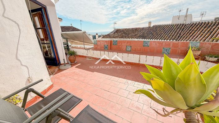 Image No.23-2 Bed Townhouse for sale