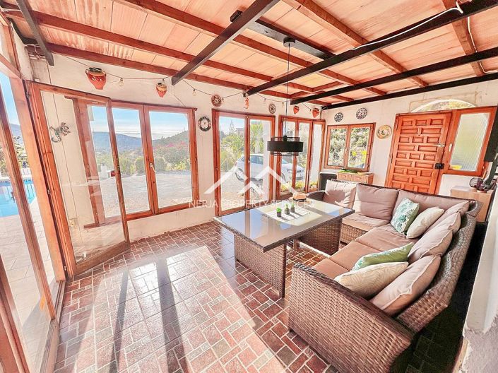 Image No.14-3 Bed Property for sale