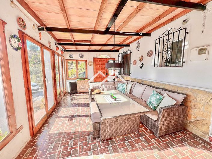 Image No.15-3 Bed Property for sale