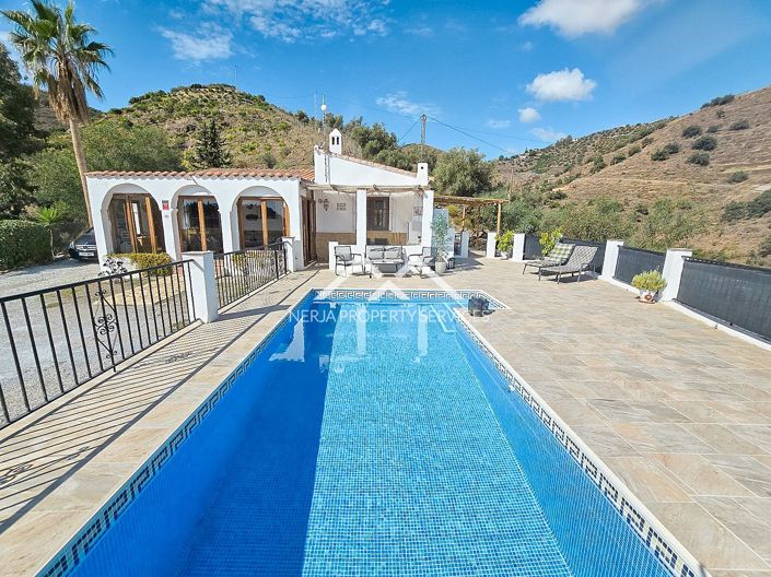 Image No.3-3 Bed Property for sale