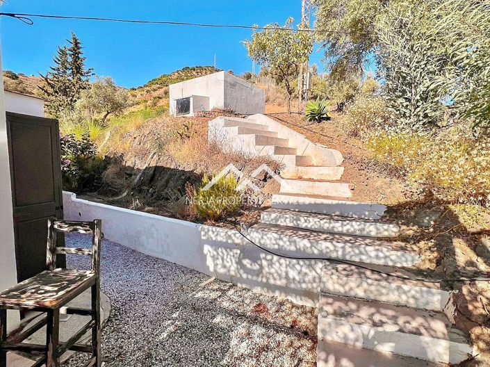 Image No.36-3 Bed Property for sale