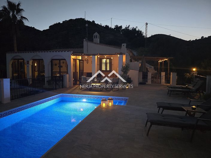 Image No.41-3 Bed Property for sale