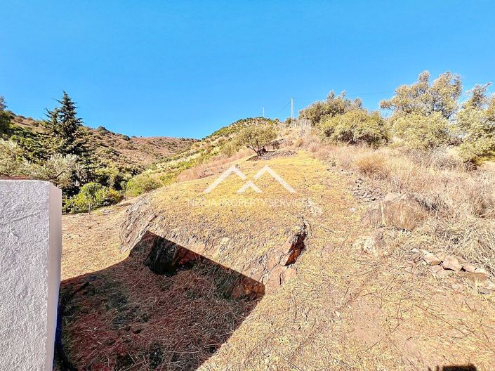 Image No.48-3 Bed Property for sale